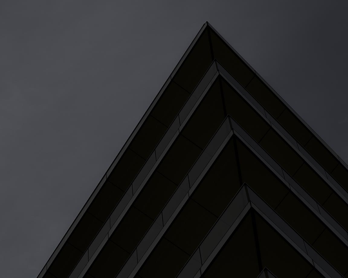 Tadzio (Riverbank House, David Walker Architects)